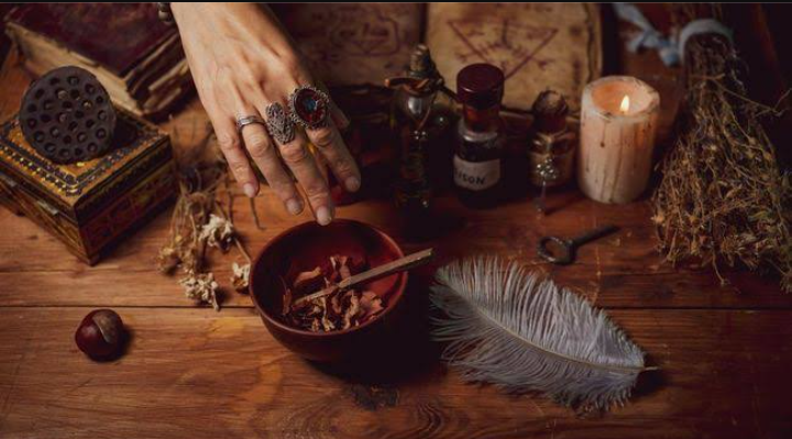 Praktik Pesugihan Melalui Sebuah Ritual Yang Terlarang