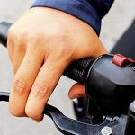 Pengereman Tangan Pada Kendaraan Bermotor Roda Dua