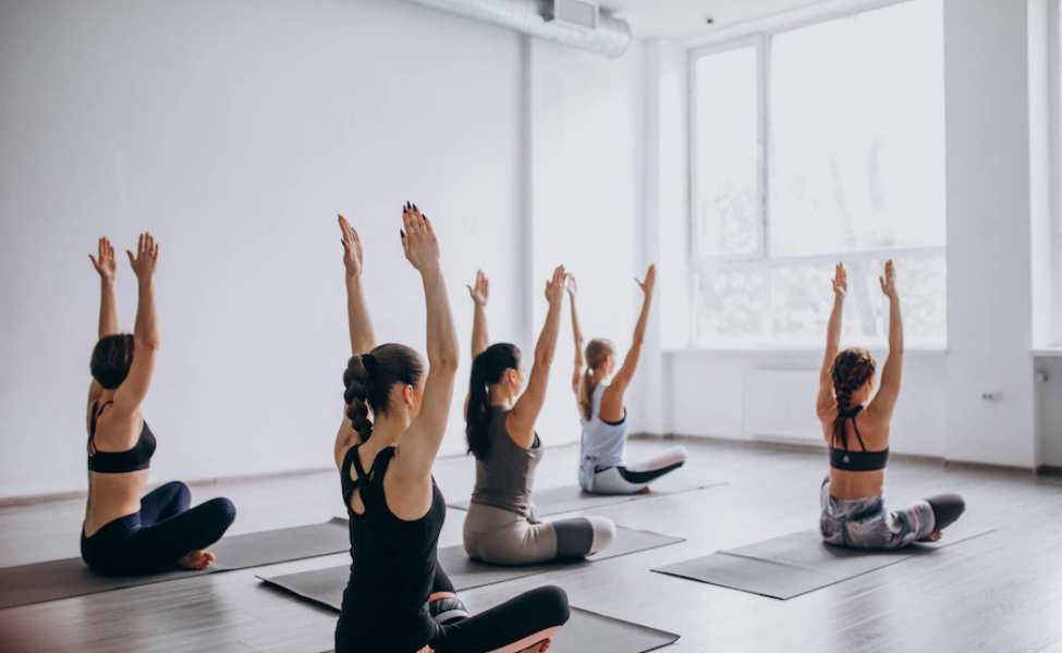 Melatih Fisik Melalui Olahraga Kebugaran Yoga