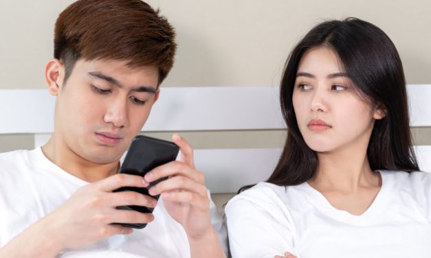 Perasaan Emosional Cemburu Di Hati Seseorang