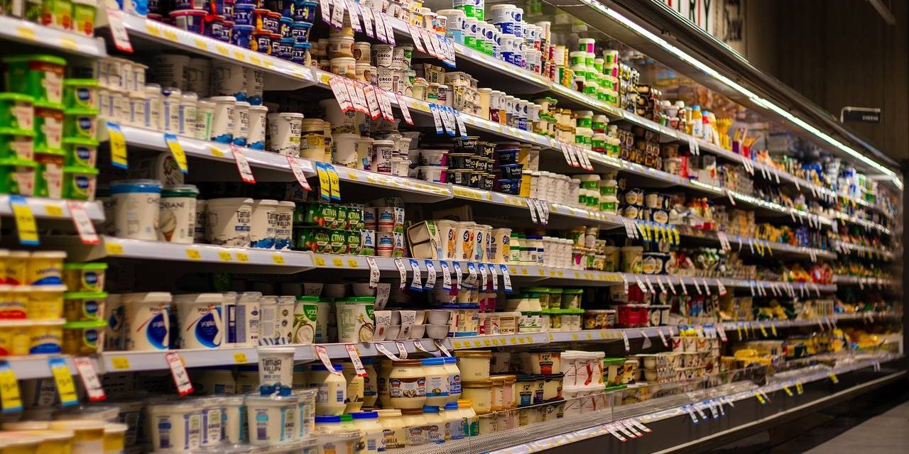 Toko Distribusi Atau Outlet Penjualan Berbagai Barang