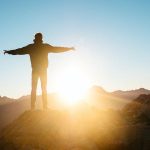 Menatap Indahnya Sunrise Di Pagi Hari Dengan Tenang