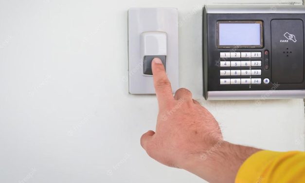 Pemberitahuan Tamu Melalui Alat Canggih Bel Pintu