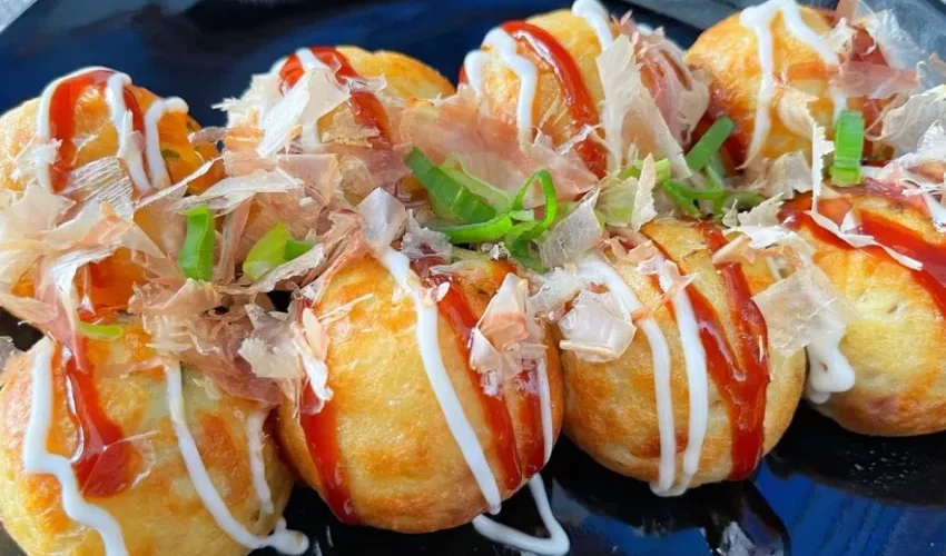 Makanan Bulatan Kecil Yang Berasal Jepang Takoyaki