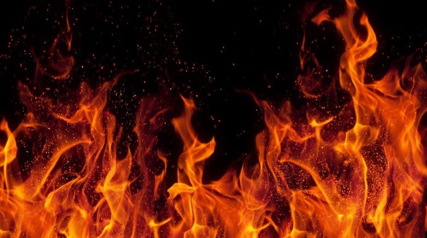 Reaksi Kimia Api Yang Menimbulkan Manfaat Dan Risiko