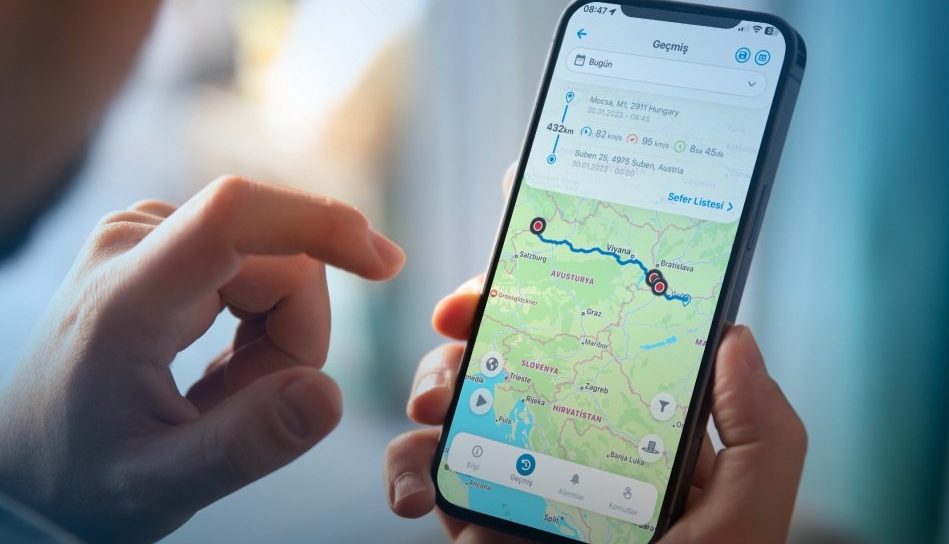 Sistem Pelacakan Tracker Dengan Teknologi Yang Canggih