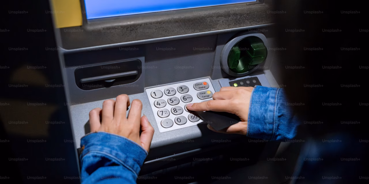 Komponen Pengetikan Perangkat Digital Atau Keypad