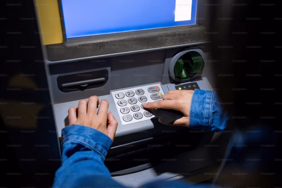 Komponen Pengetikan Perangkat Digital Atau Keypad
