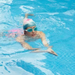 Olahraga Santai Air Berenang Dengan Gaya Bebas