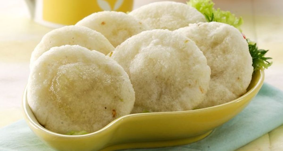 Jajanan Bandung Cireng Dengan Berbagai Isian Di Dalam