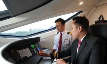 Profesi Khusus Masinis Pembawa Kereta Api