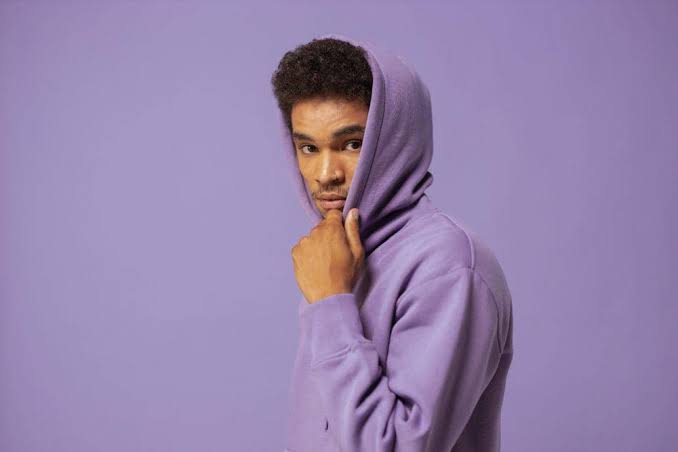 Trend Pakaian Atasan Hoodie Dengan Berbagai Model Modern