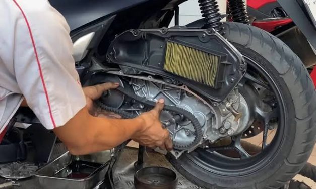 Sebuah Komponen CVT Motor Dengan Perawatannya
